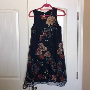 **LAST CHANCE** Embroidered navy floral dress